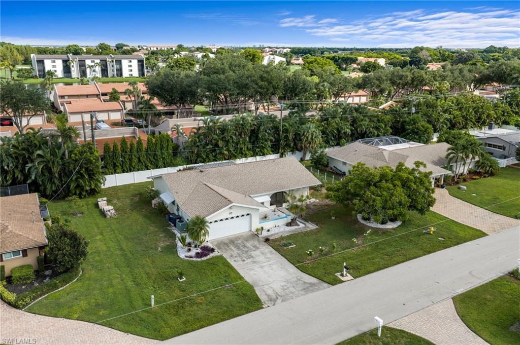 971 Town And River DR