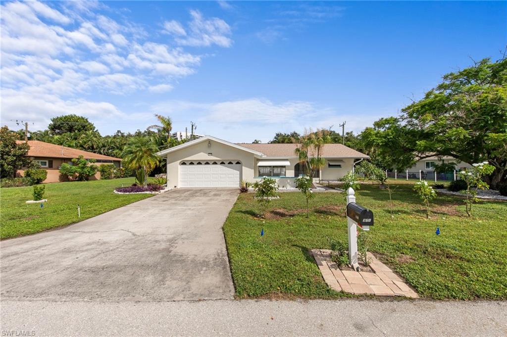 971 Town And River DR