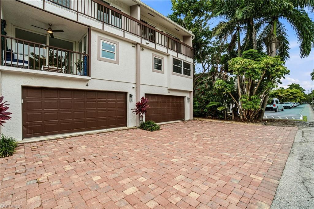 995 9th AVE S 4