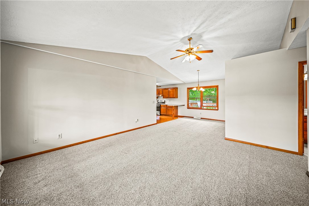 7825 Middle Ridge Road