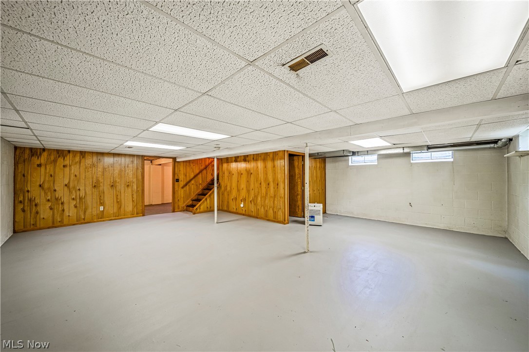 7825 Middle Ridge Road