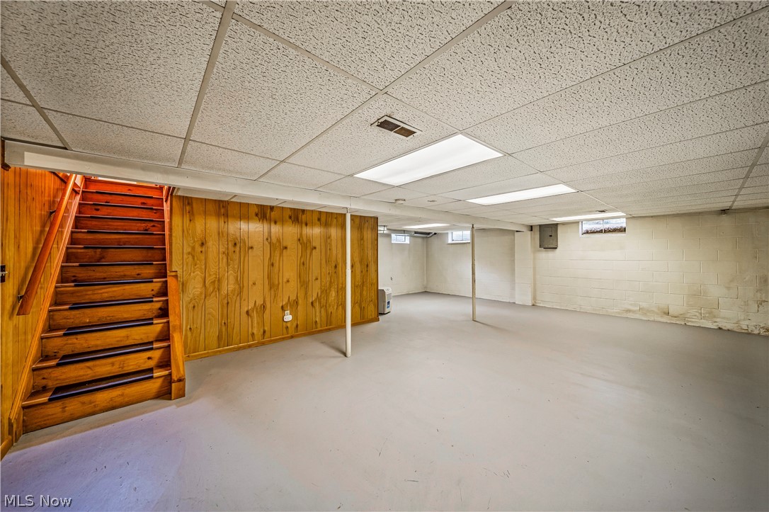 7825 Middle Ridge Road