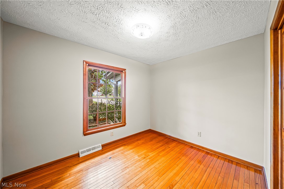 7825 Middle Ridge Road