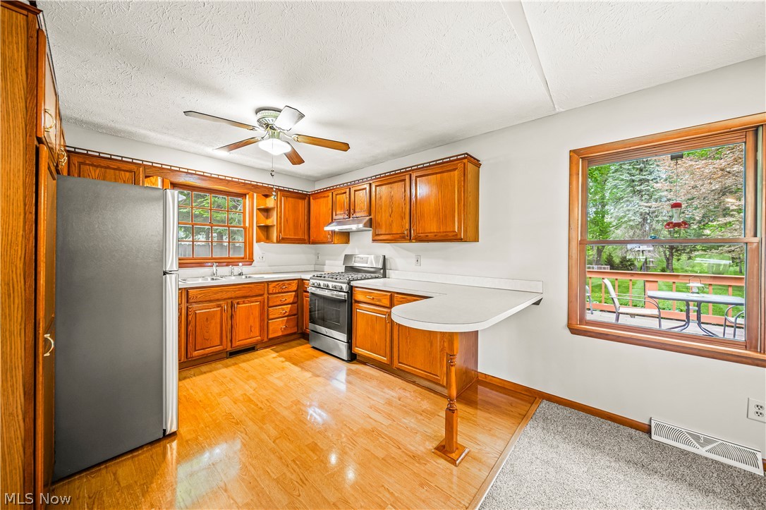 7825 Middle Ridge Road