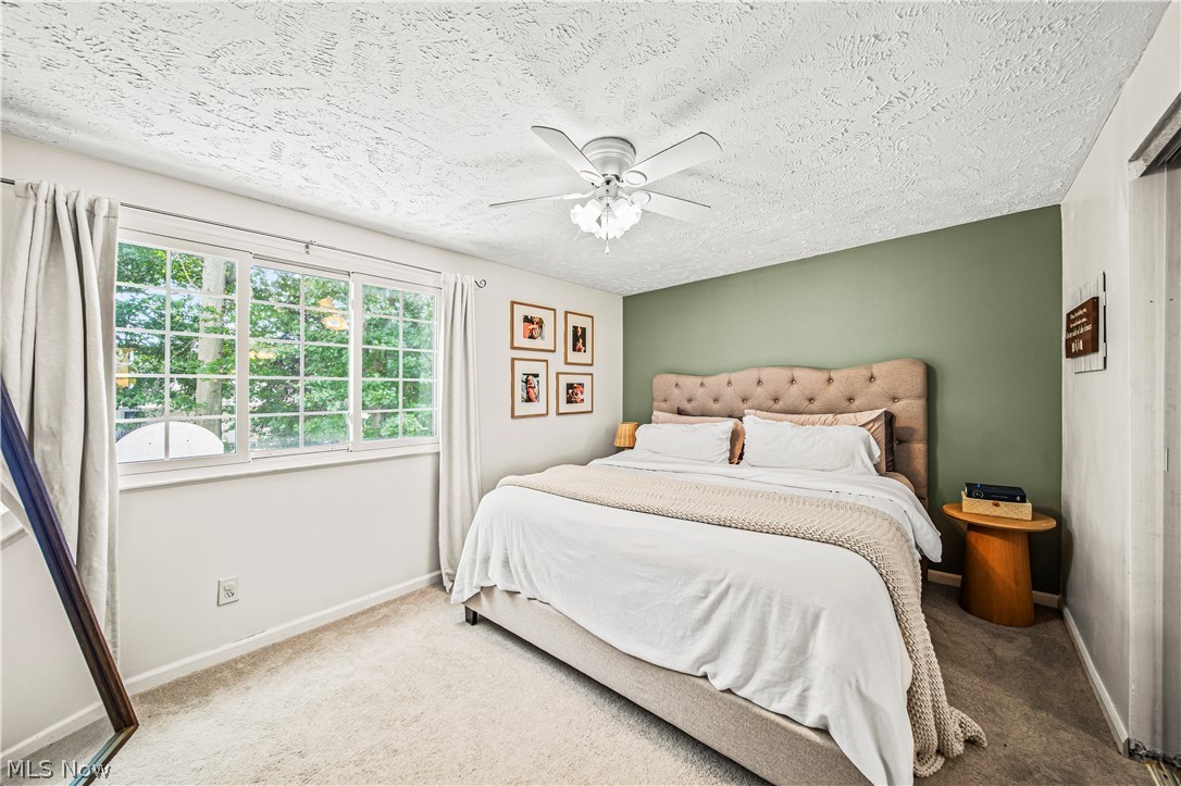 5437 Oak Ridge Drive