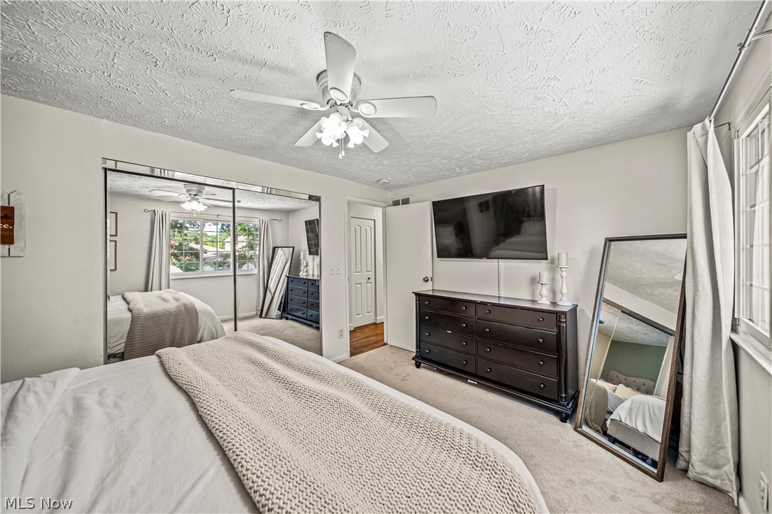 5437 Oak Ridge Drive