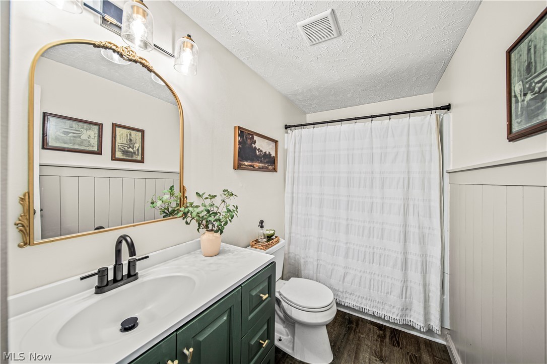 5437 Oak Ridge Drive