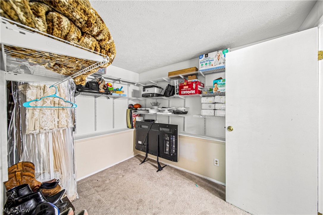 5437 Oak Ridge Drive