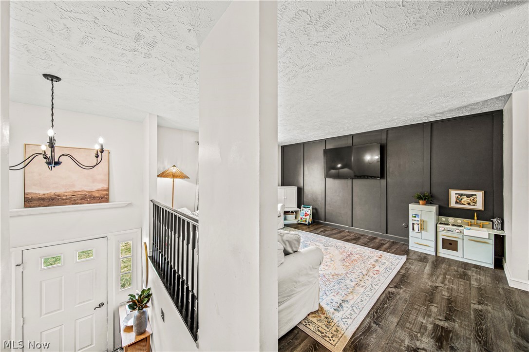 5437 Oak Ridge Drive