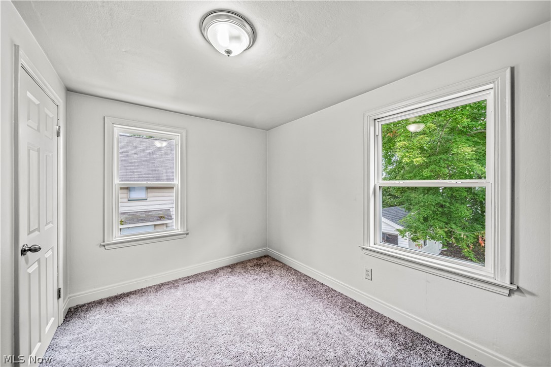 864 Willard Avenue SE