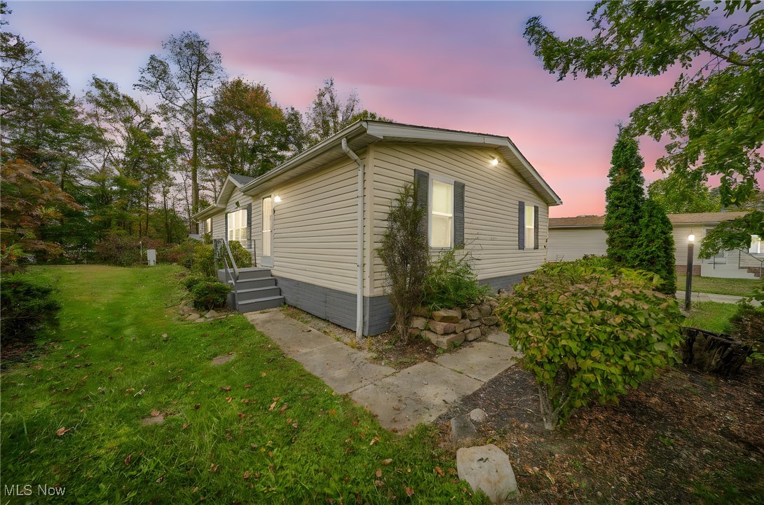 151 Oaktree Lane