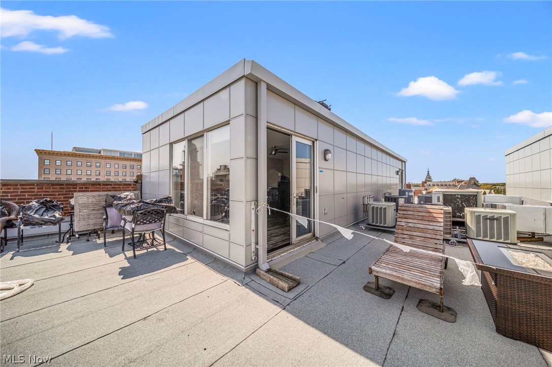 1951 W 26th. Street 511