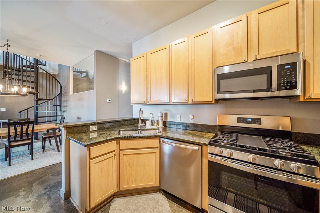 1951 W 26th. Street 511