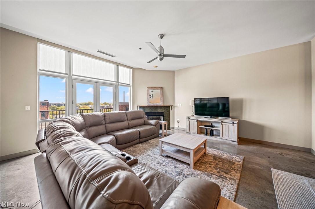 1951 W 26th. Street 511