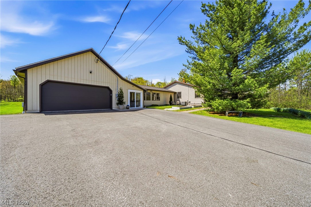 16715 Nauvoo Road