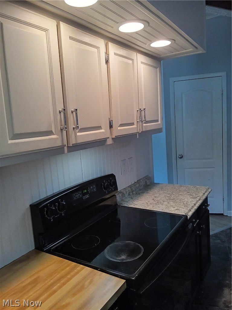 6 Cardinal Dr