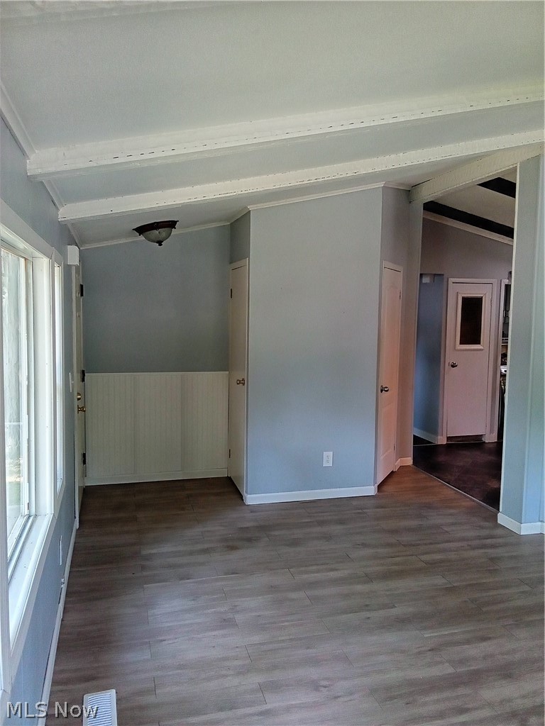 6 Cardinal Dr