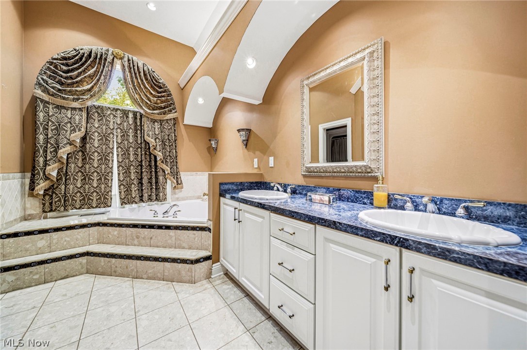 10600 Locust Grove Drive