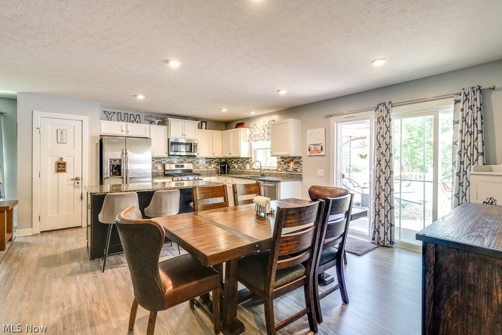 1571 Leslie Drive