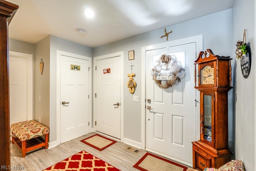 1571 Leslie Drive
