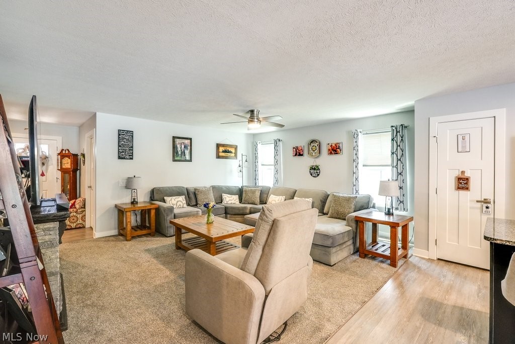 1571 Leslie Drive