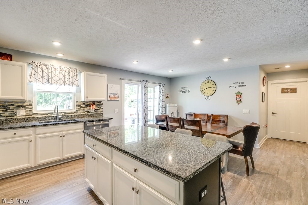 1571 Leslie Drive