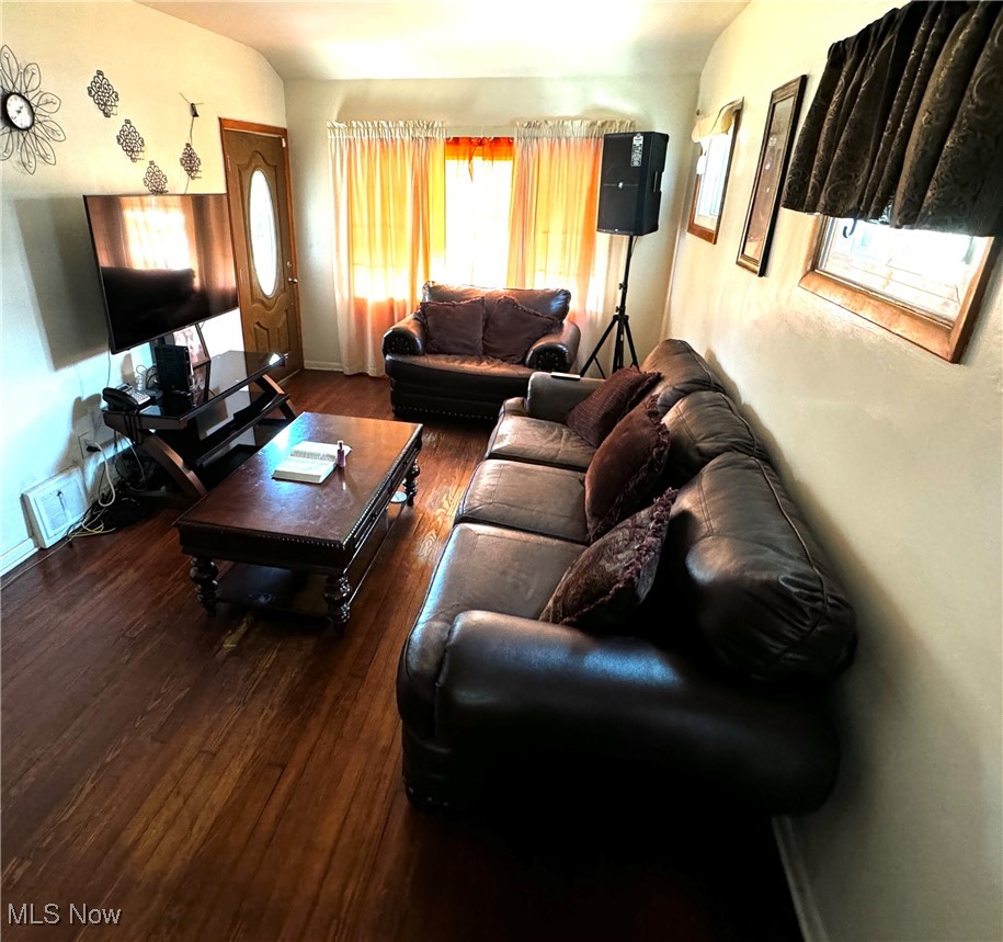 20151 Lindbergh Avenue