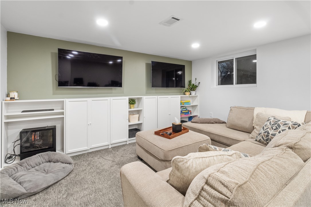 6816 Westview Drive