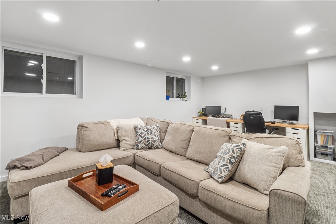 6816 Westview Drive