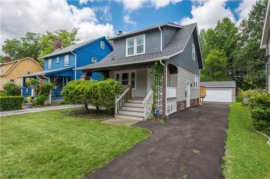 896 Selwyn Road