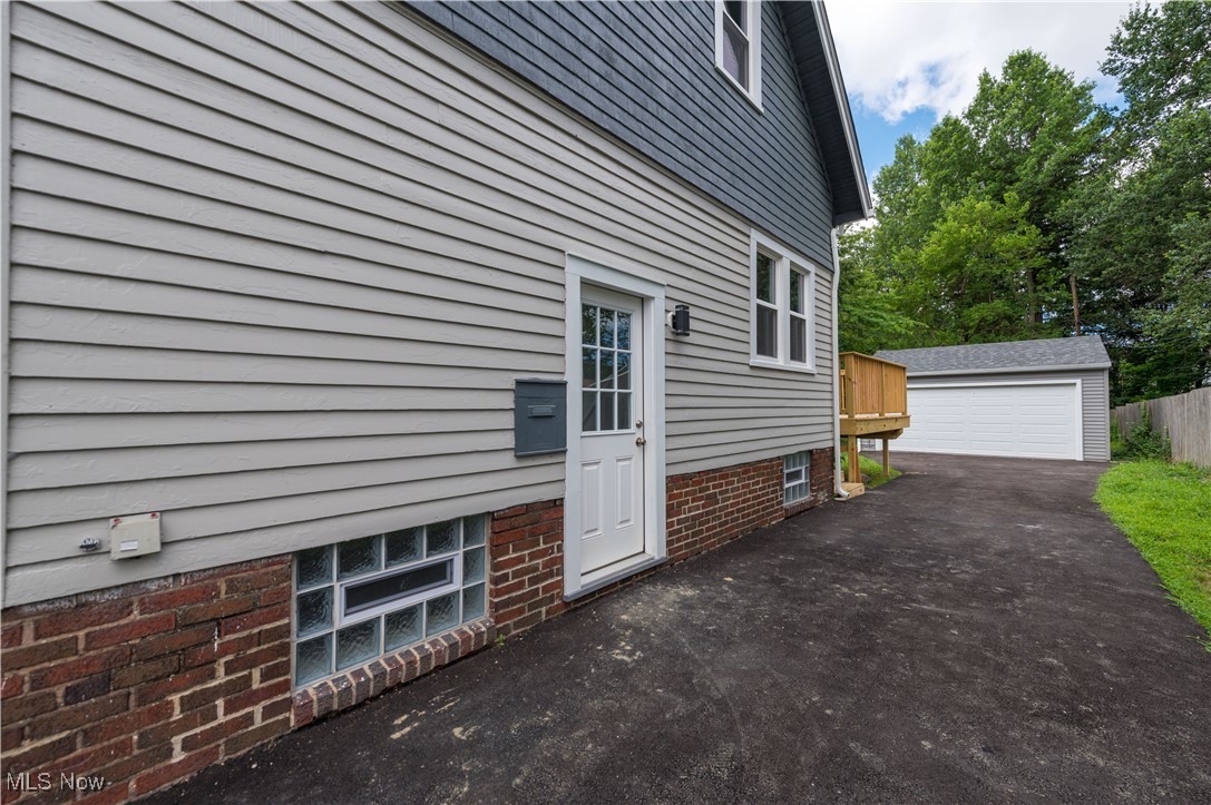 896 Selwyn Road