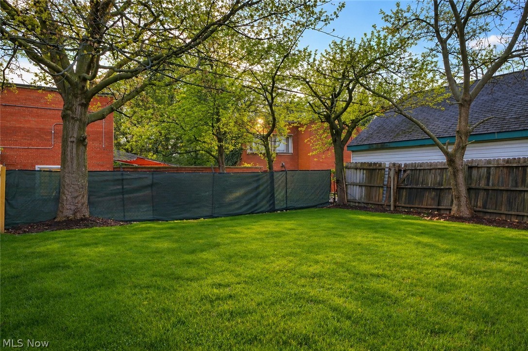 1453 W 107th Street