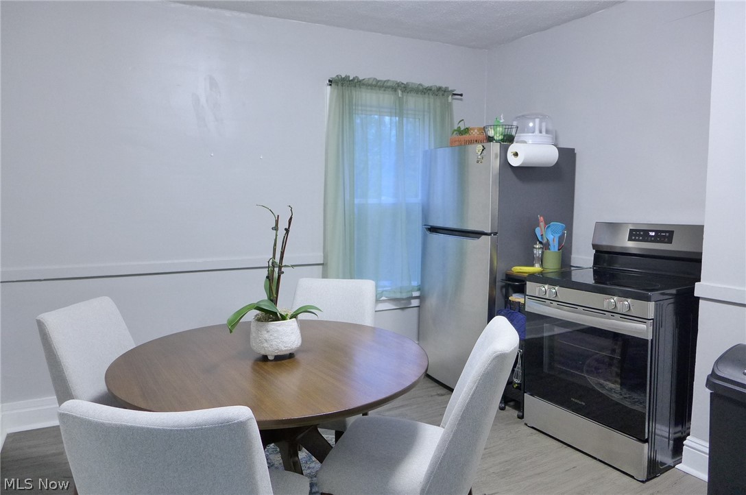 1453 W 107th Street