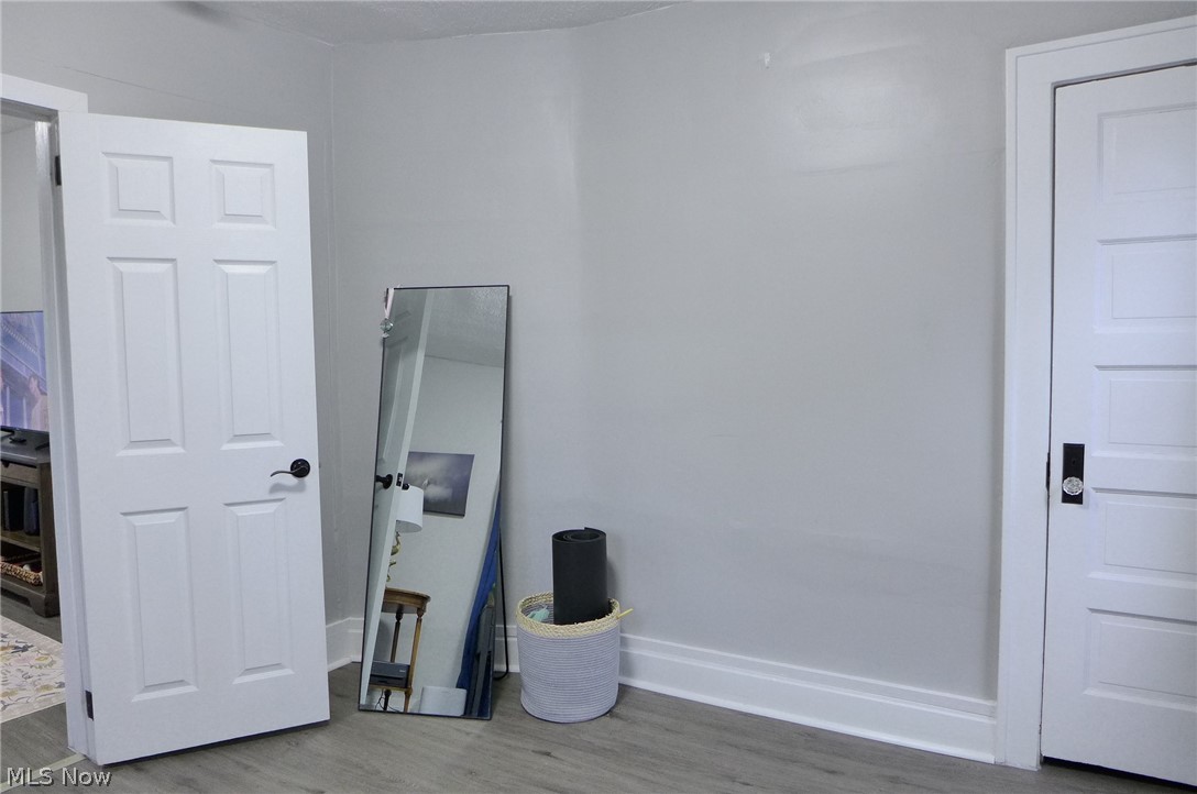 1453 W 107th Street