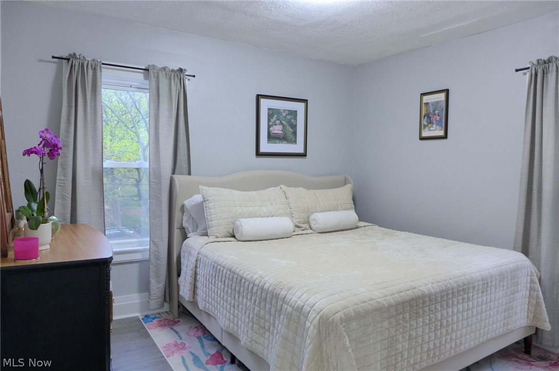 1453 W 107th Street