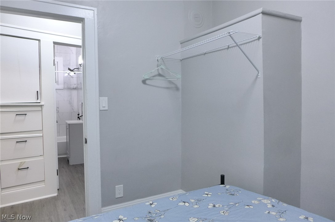 1453 W 107th Street