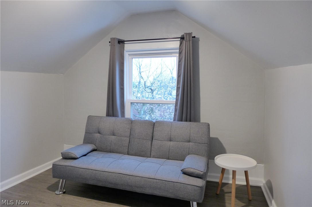 1453 W 107th Street