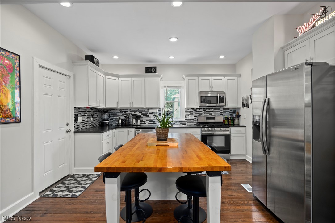 2115 W 93rd Street