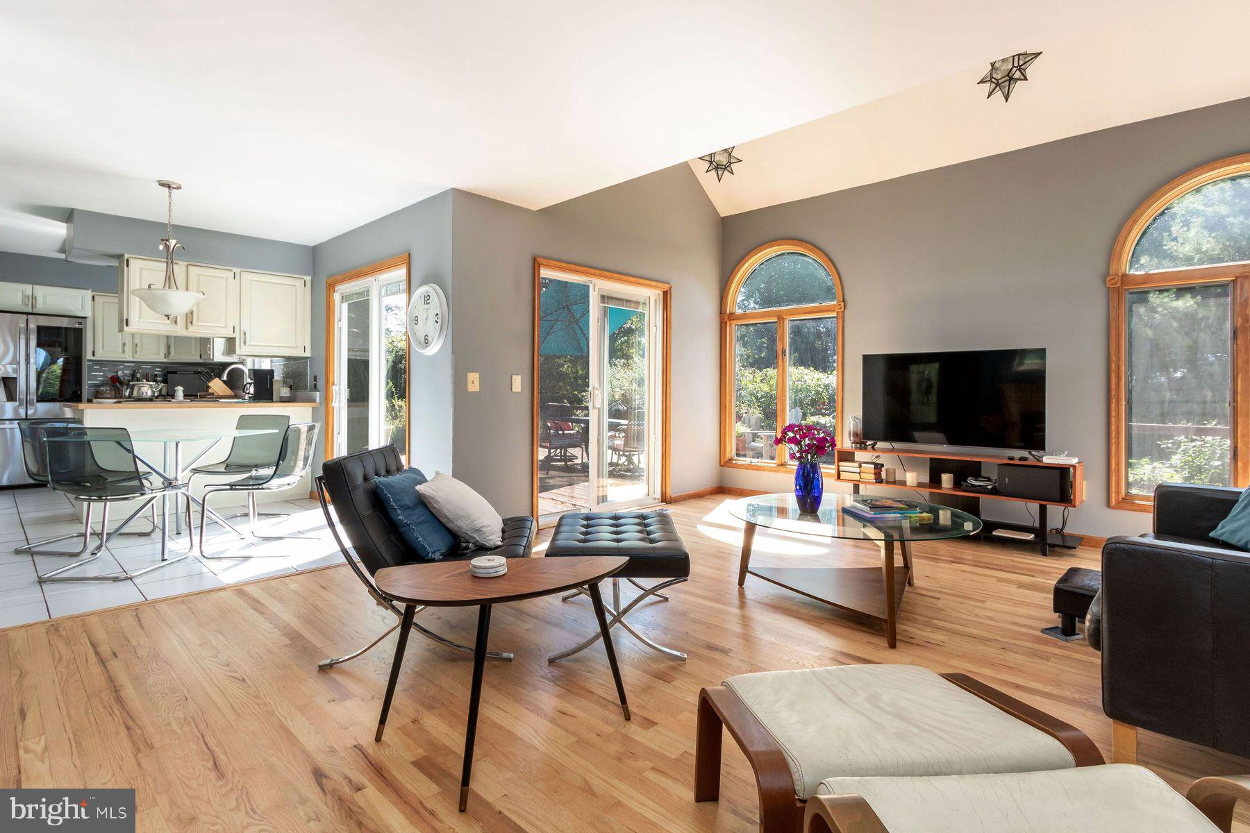 553 BRUNSWICK PIKE