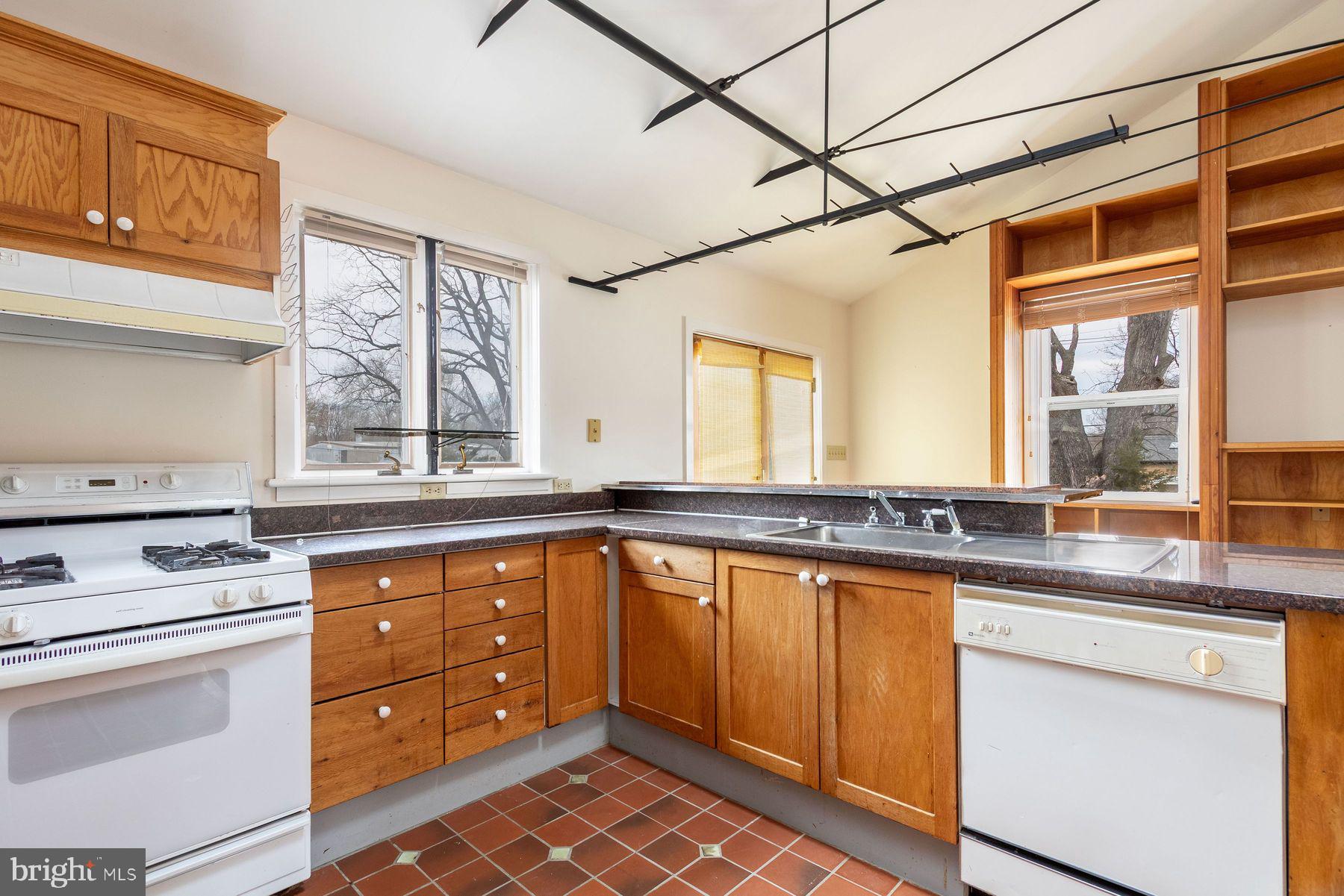 237 & 241 N MAIN STREET