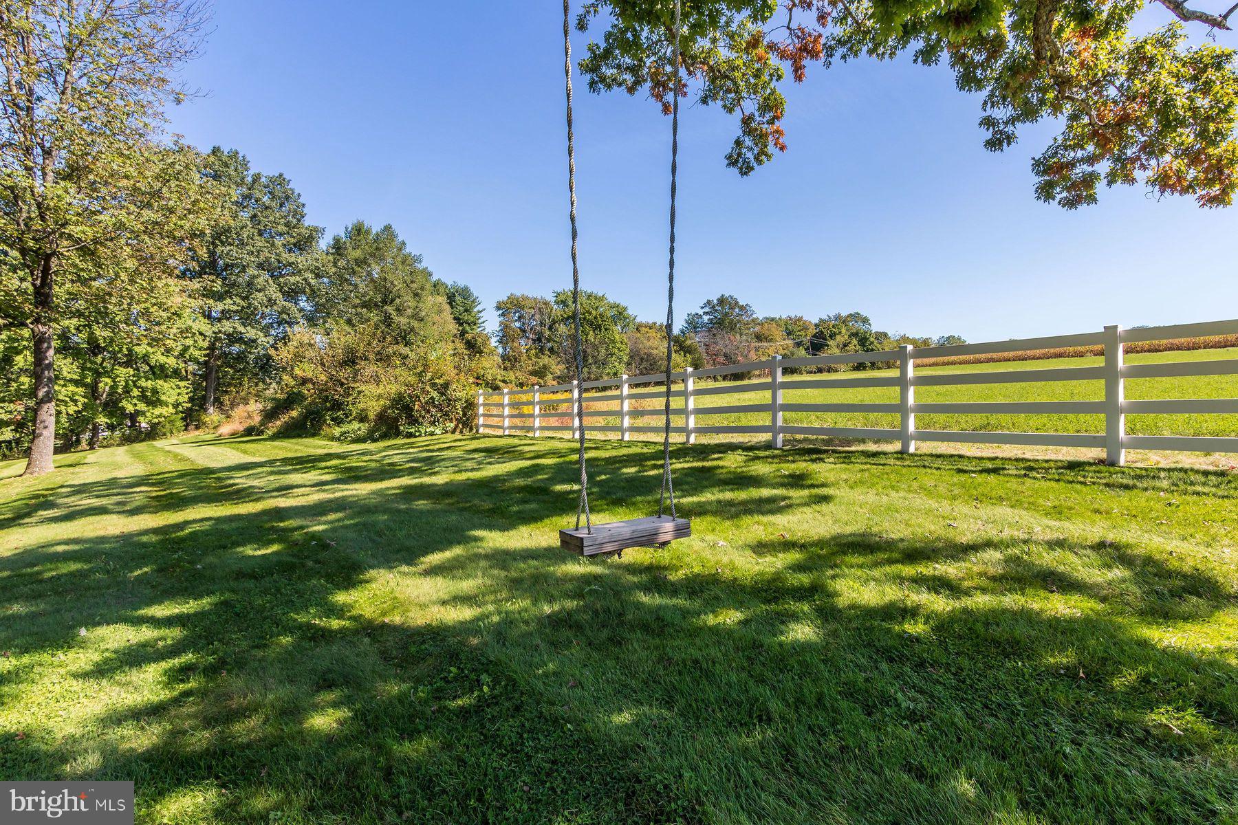1052 STREET ROAD