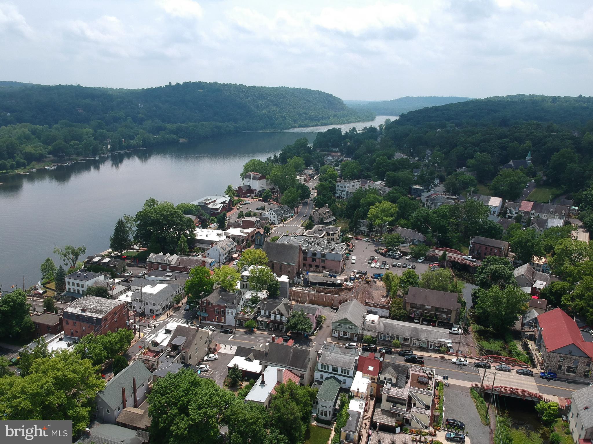 247 CREEKSIDE DRIVE