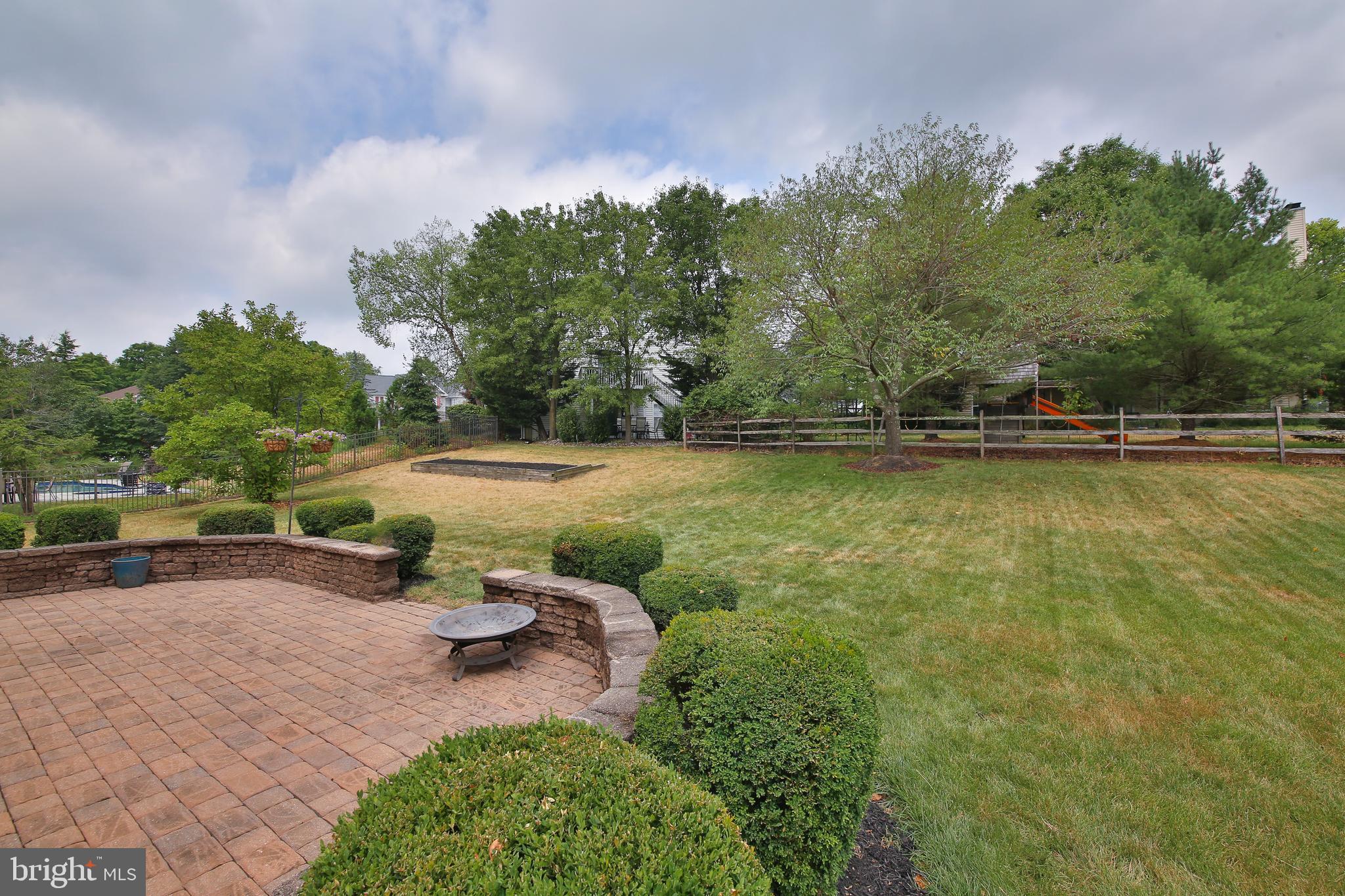 247 CREEKSIDE DRIVE