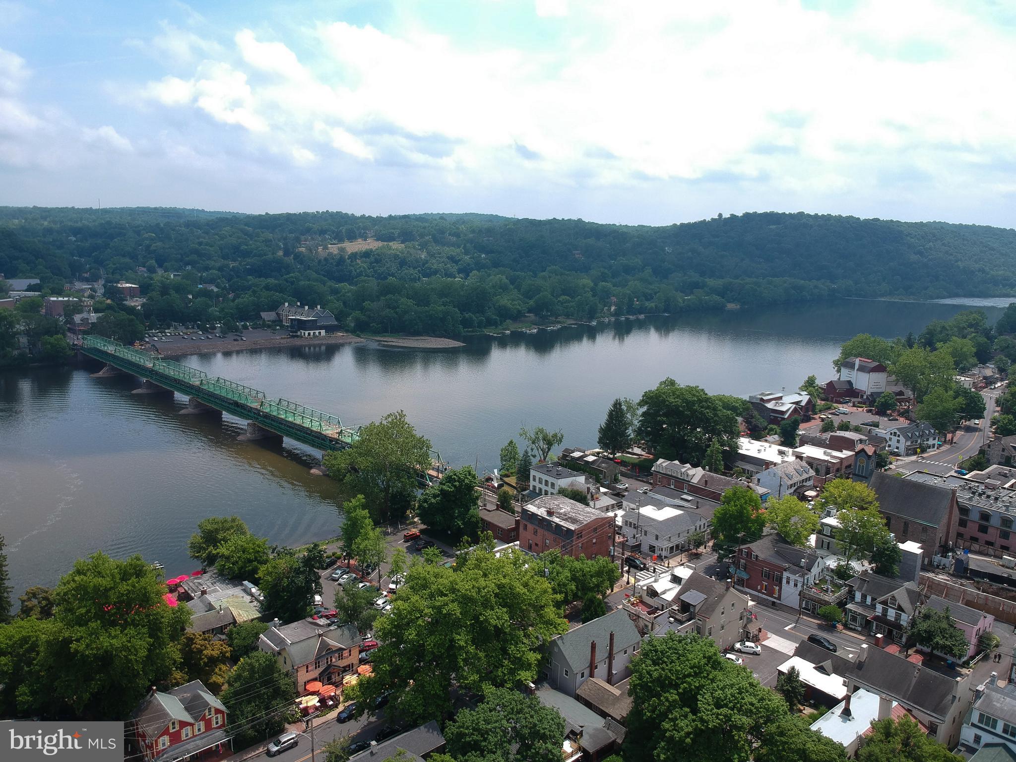 247 CREEKSIDE DRIVE