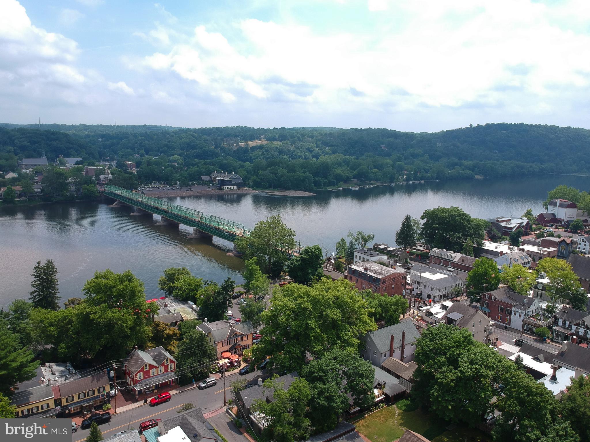 247 CREEKSIDE DRIVE