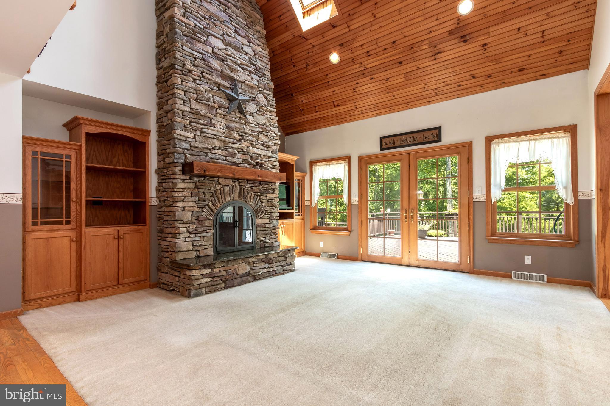 1577 CHESTNUT RIDGE ROAD