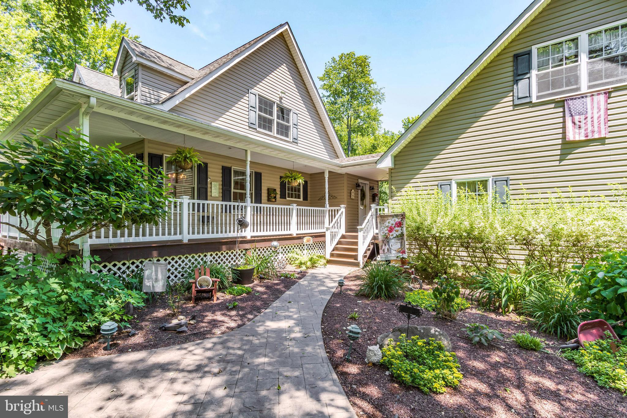 1577 CHESTNUT RIDGE ROAD