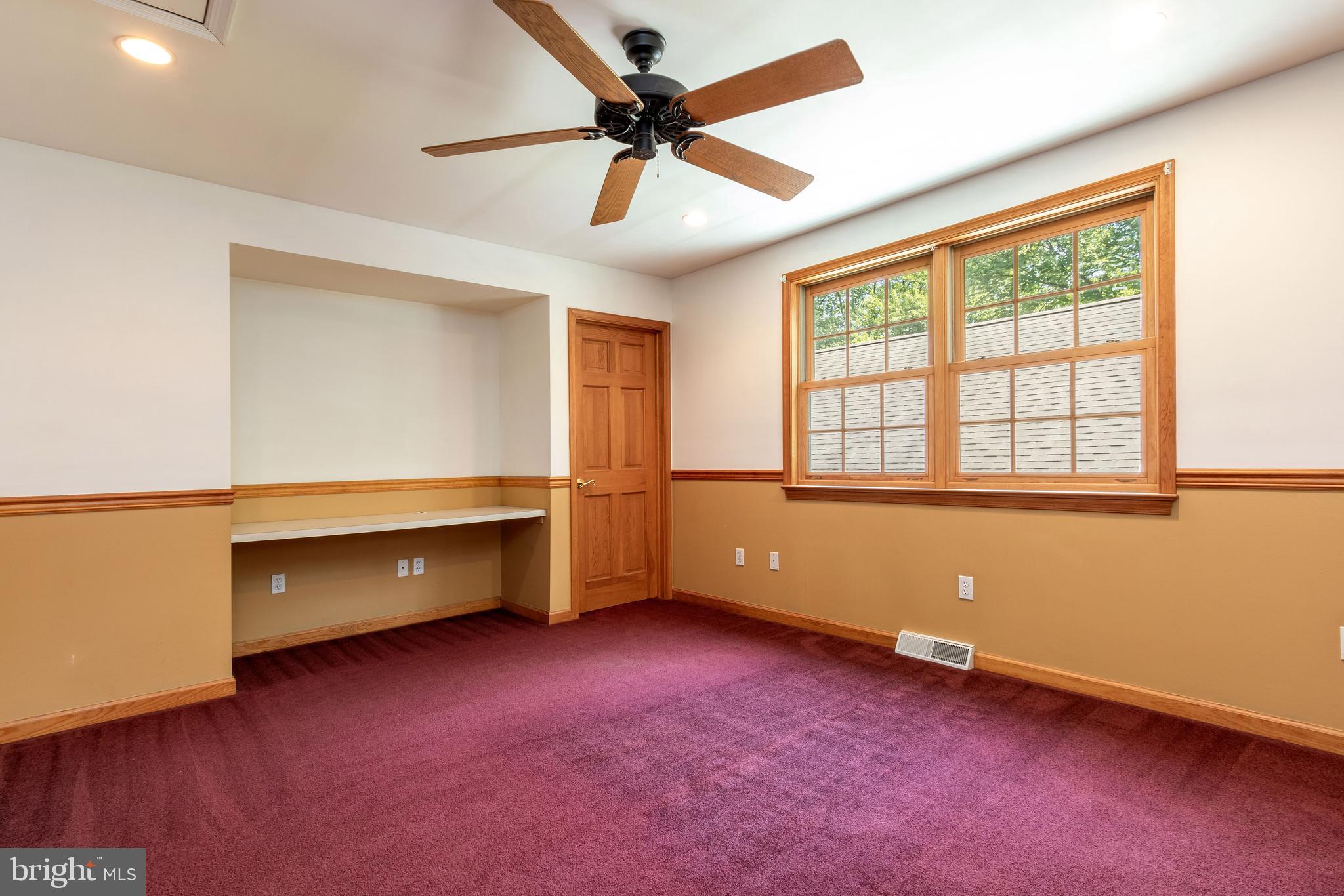1577 CHESTNUT RIDGE ROAD