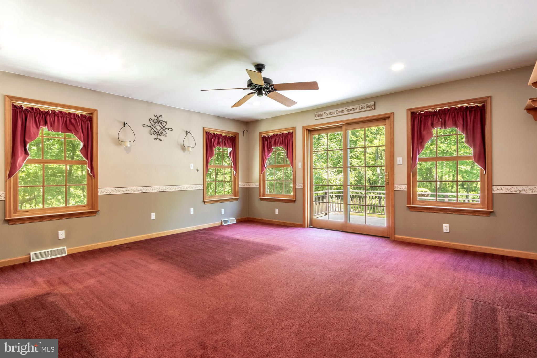 1577 CHESTNUT RIDGE ROAD