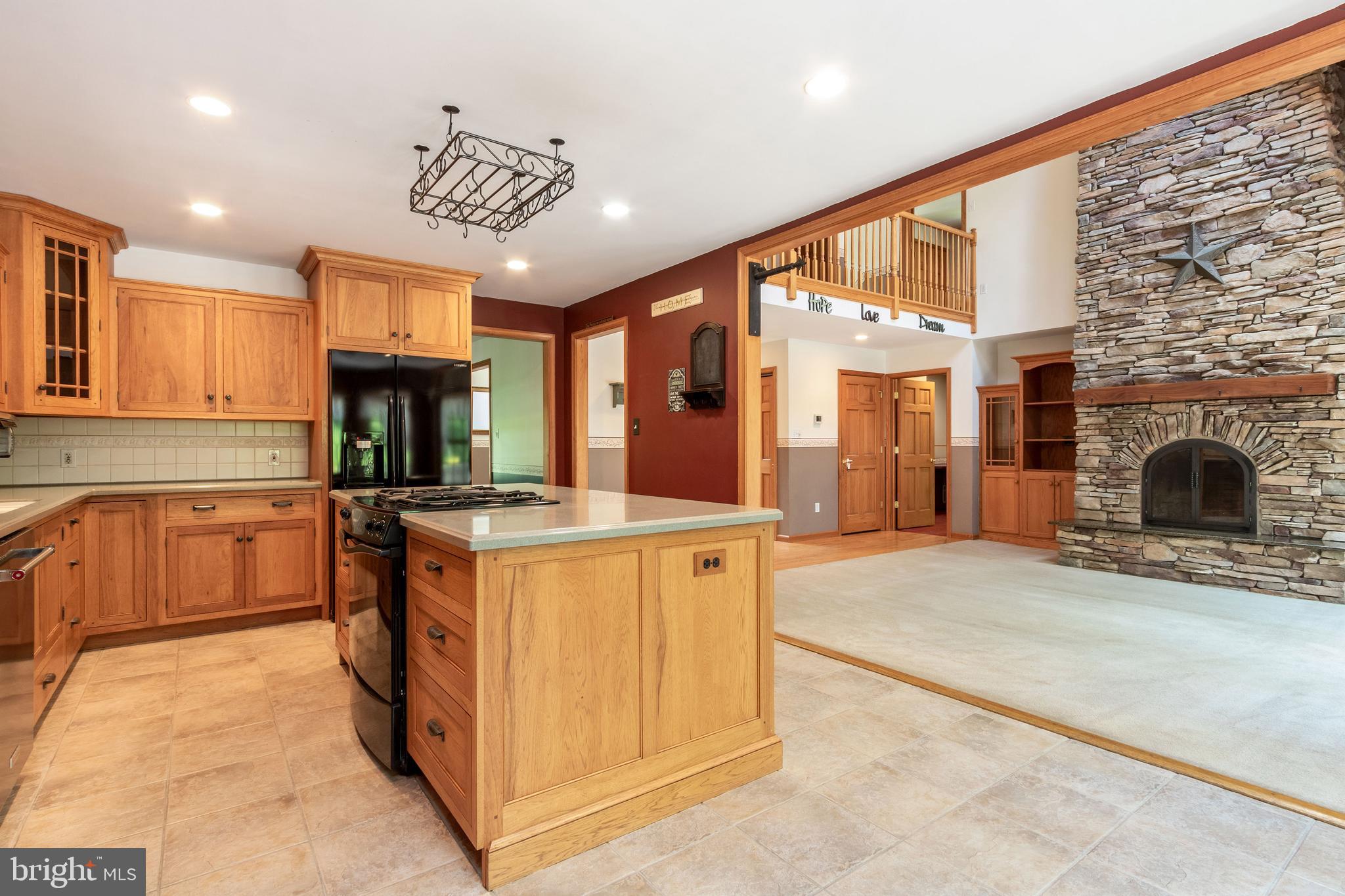 1577 CHESTNUT RIDGE ROAD